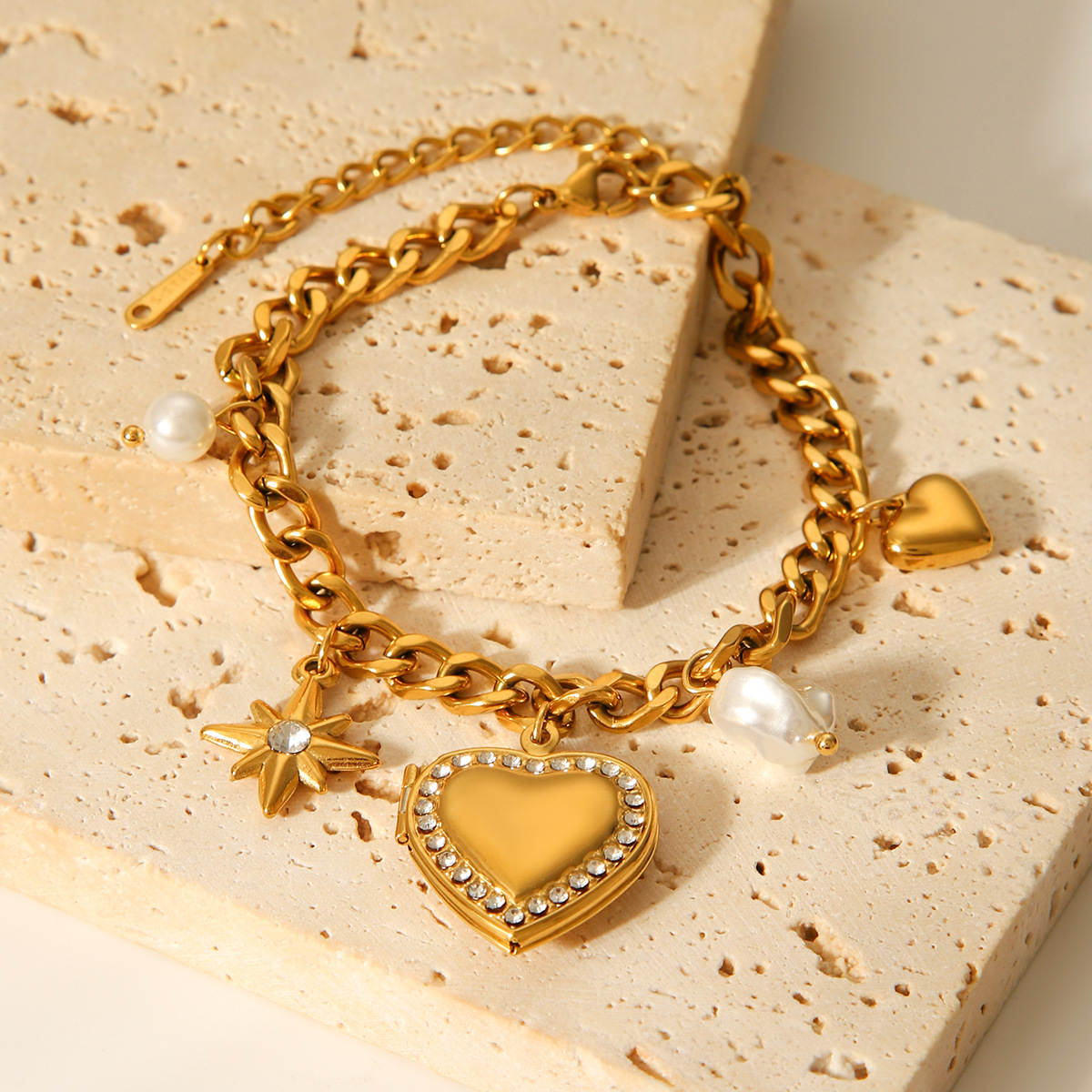 Bracelet à breloques en acier inoxydable doré et zircon pour femme, 1 pièce, motif cœur