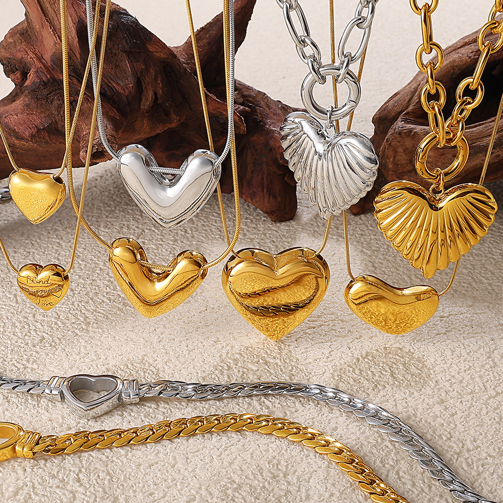 1 Piece Heart Stainless Steel  Gold Color Pendant Necklace 2