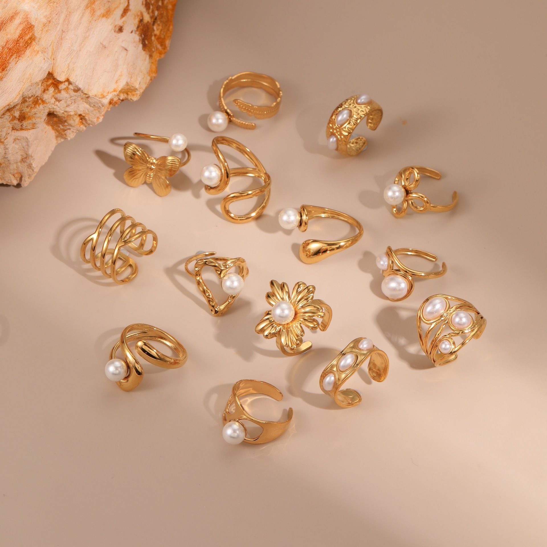 1 Piece Simple   Flower Irregular Shape Twist Stainless Steel  Gold Color  Statement Rings