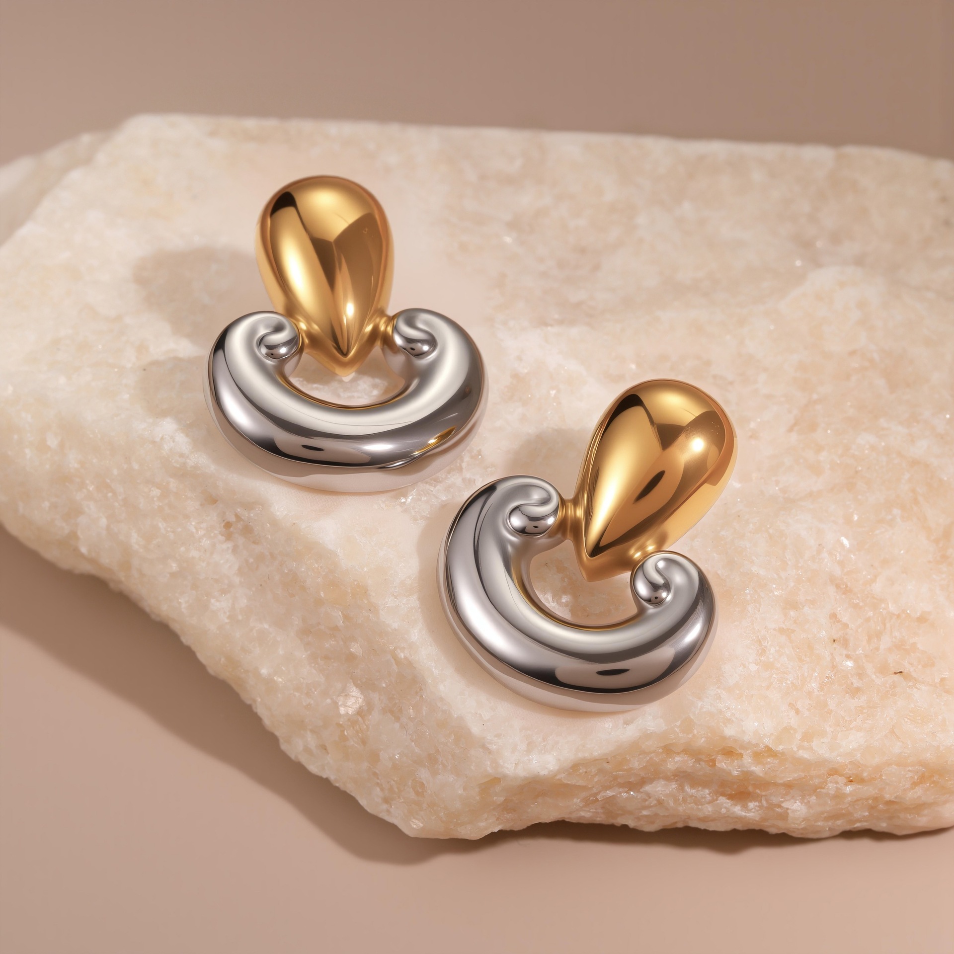 1 Pair Elegant Droplet Mixed Color Stainless Steel Women's Stud Earrings Picture4