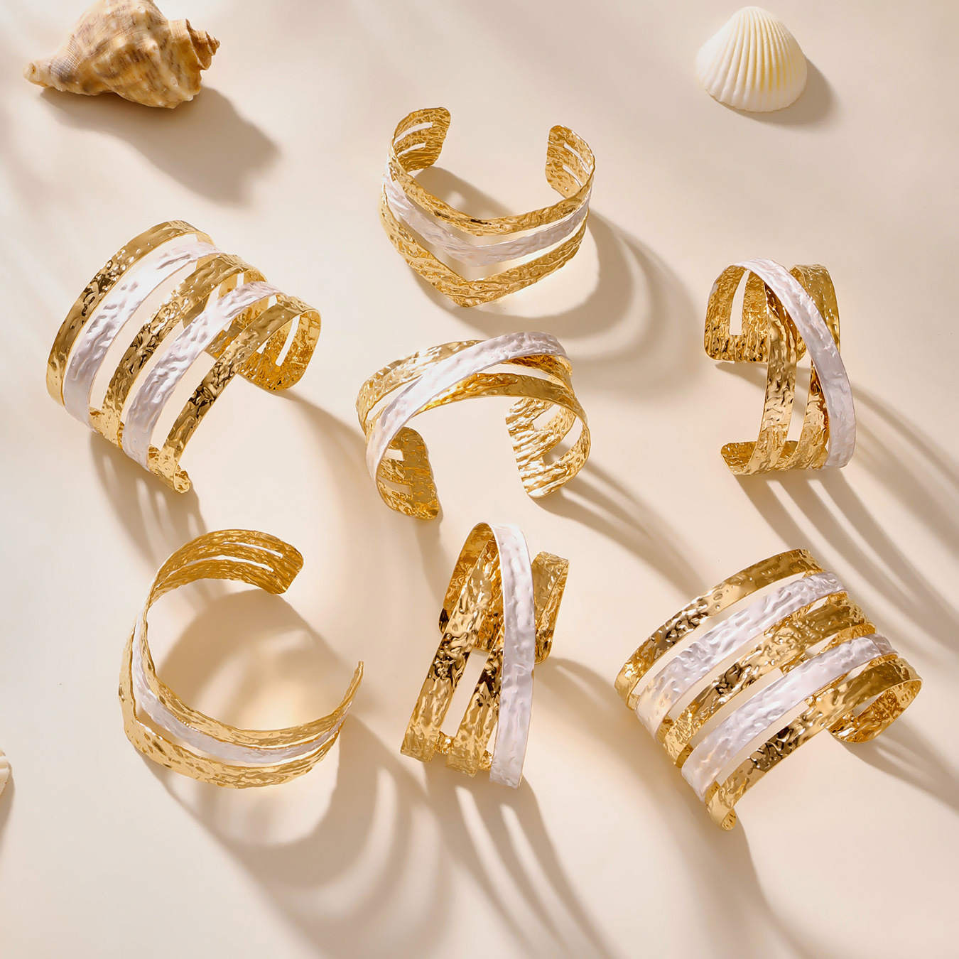 1 Piece Elegant Patchwork Stainless Steel Gold Color Women's Bangles Picture2